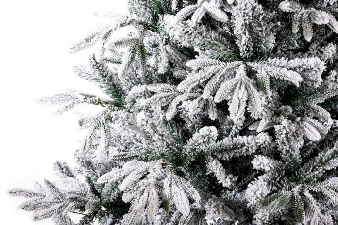 cum-sa-alegeti-un-brad-artificial-de-craciun-de-buna-calitate.jpg